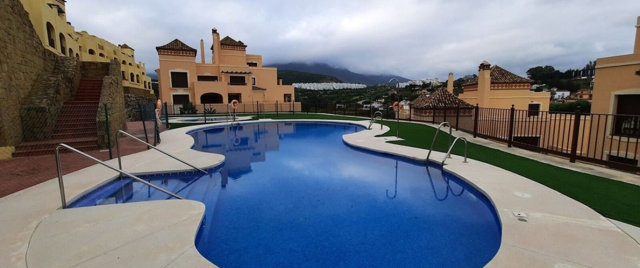 Resale - apartment - Estepona - Estepona Centro