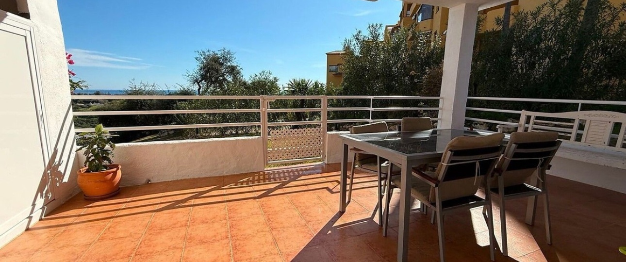 Resale - apartment - Estepona - Estepona Centro