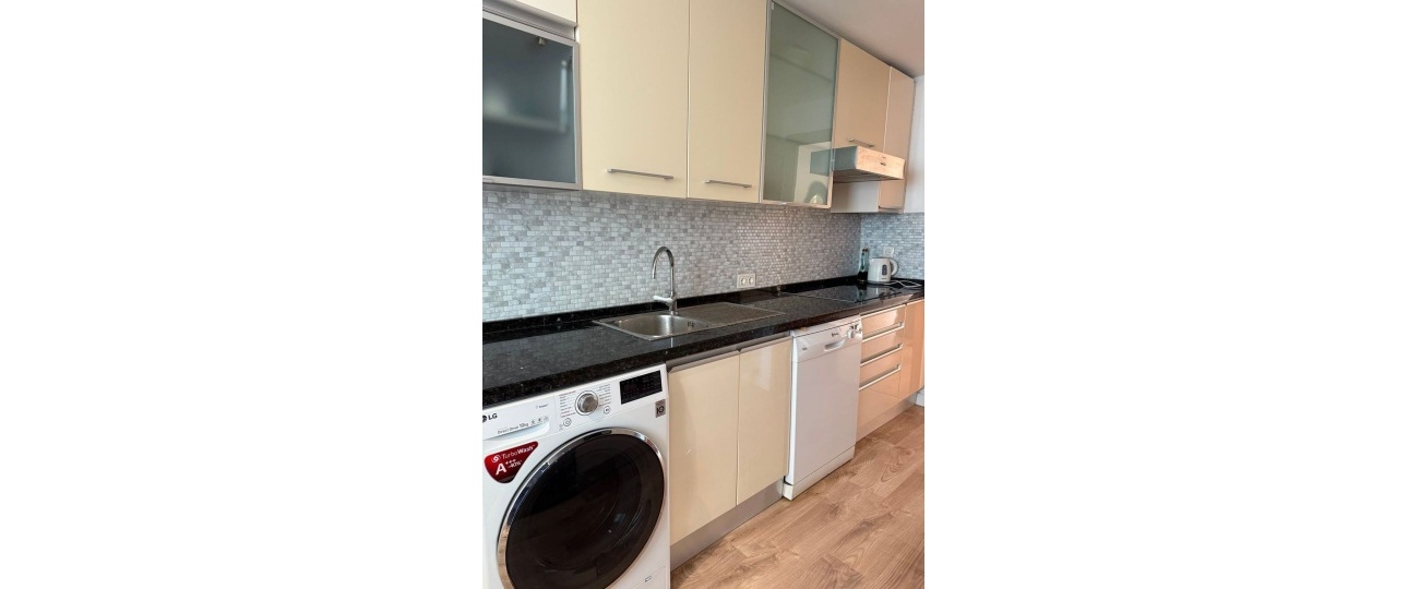 Resale - apartment - Estepona - Estepona Centro