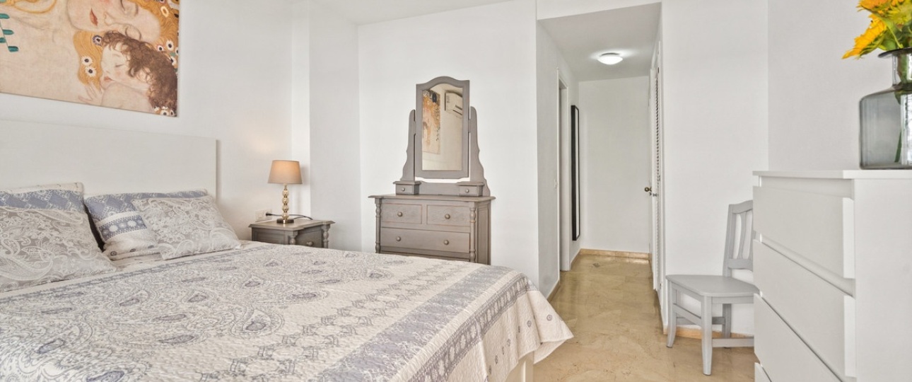 Resale - apartment - Estepona - Estepona Centro