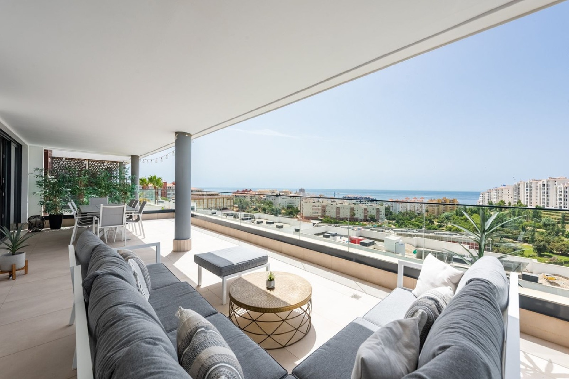 Resale - apartment - Estepona - Estepona Centro