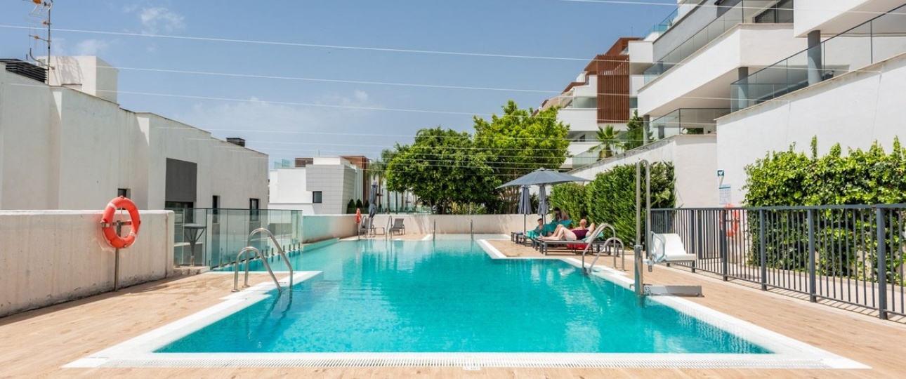 Resale - apartment - Estepona - Estepona Centro