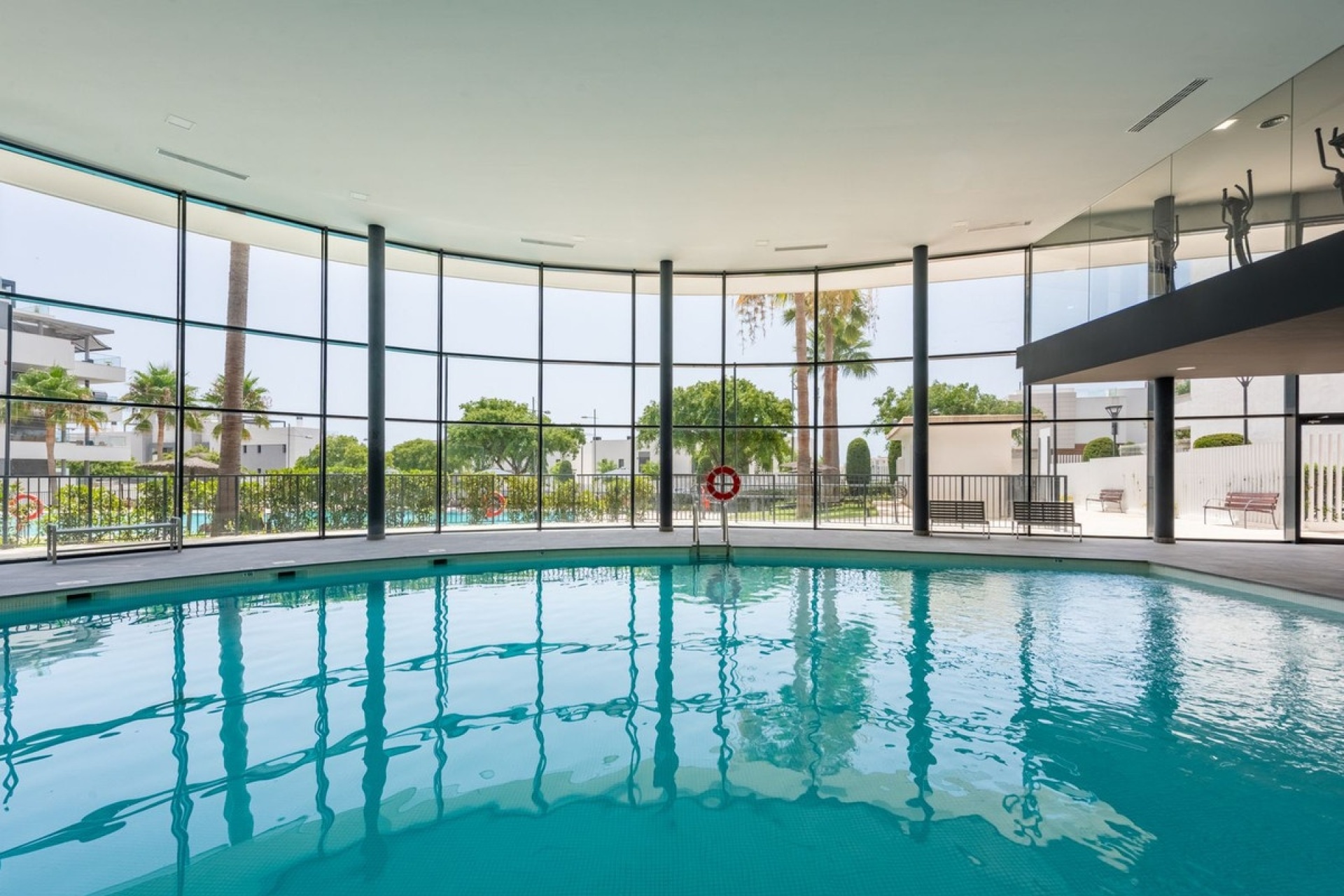 Resale - apartment - Estepona - Estepona Centro