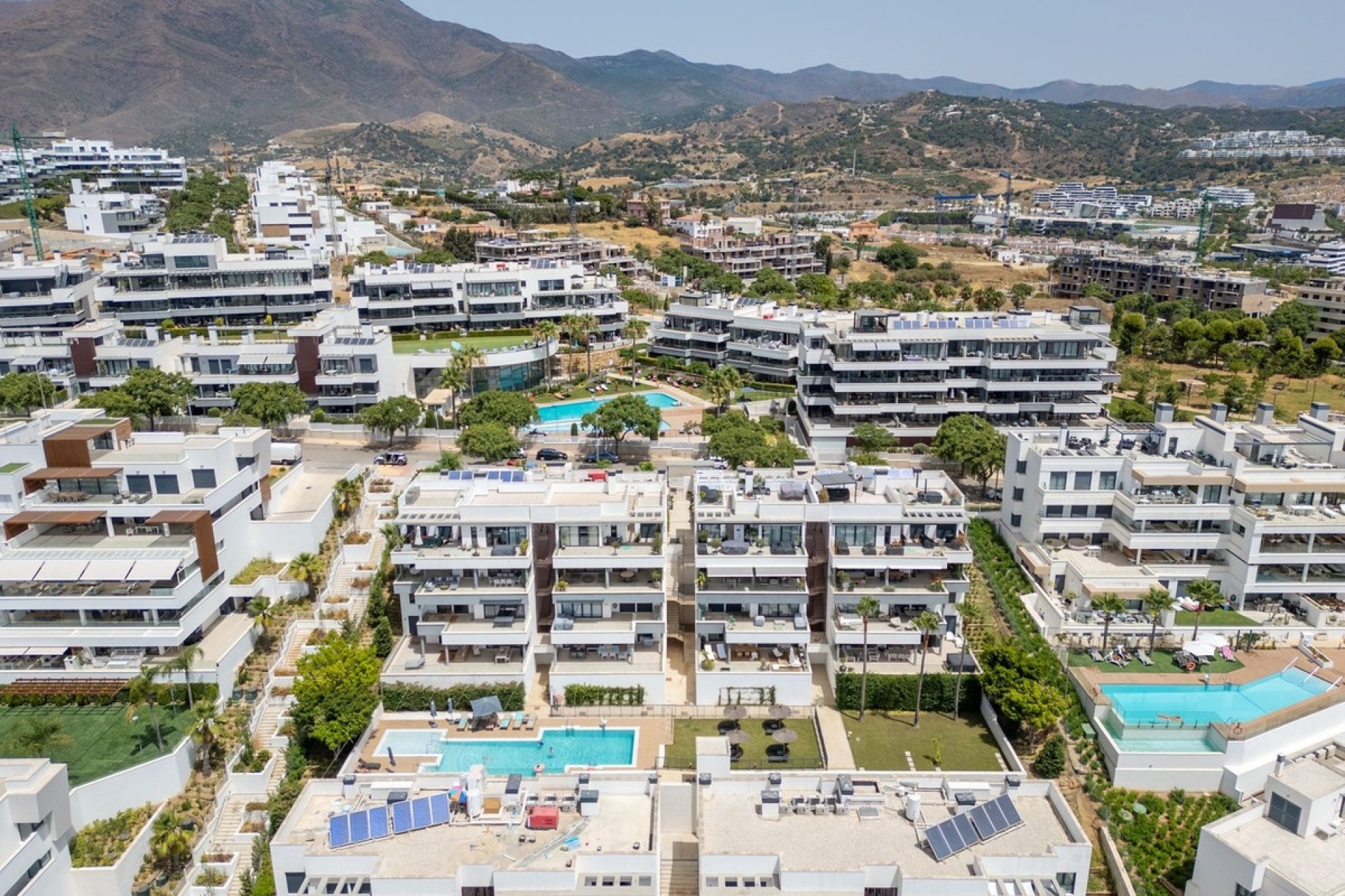 Resale - apartment - Estepona - Estepona Centro