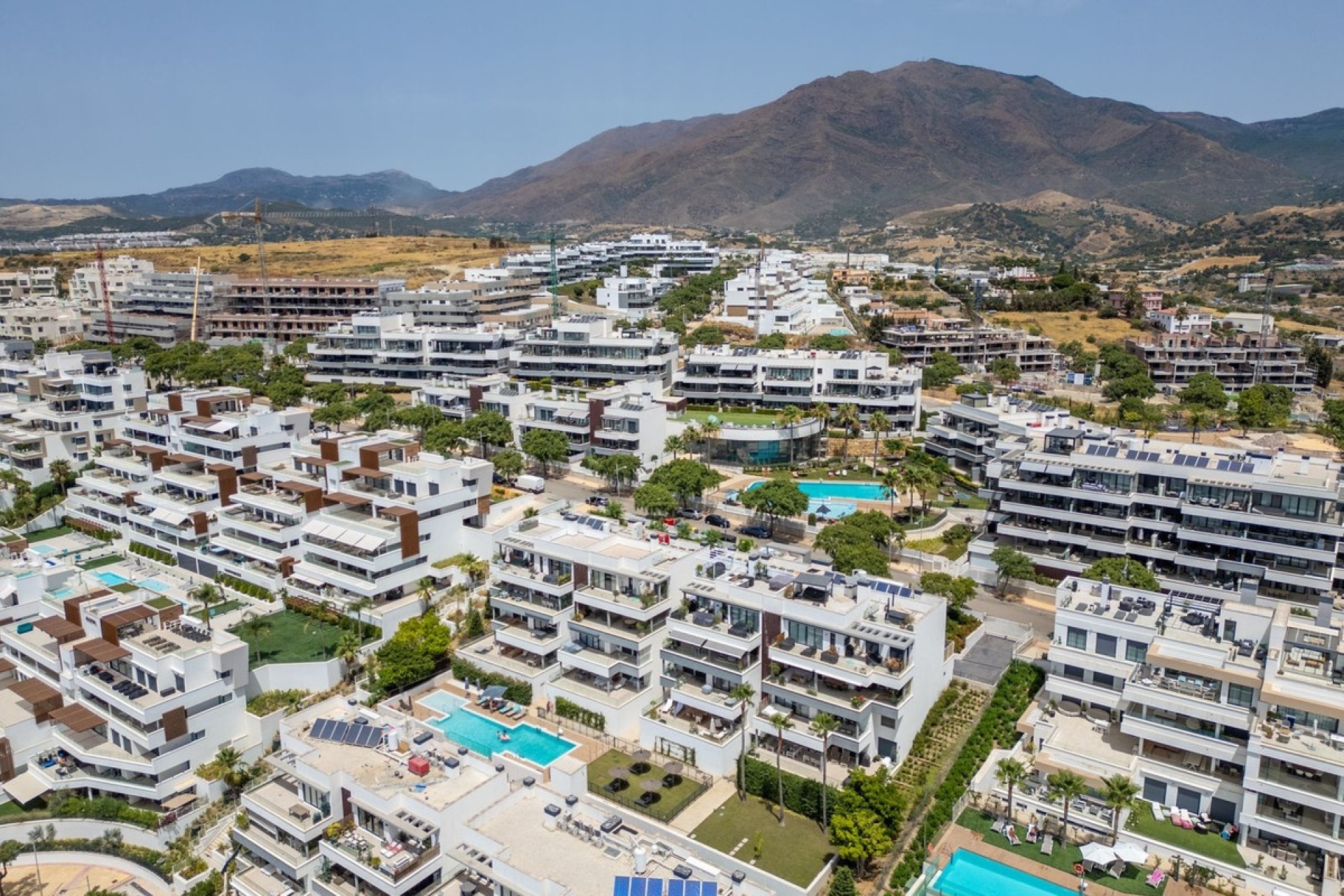 Resale - apartment - Estepona - Estepona Centro