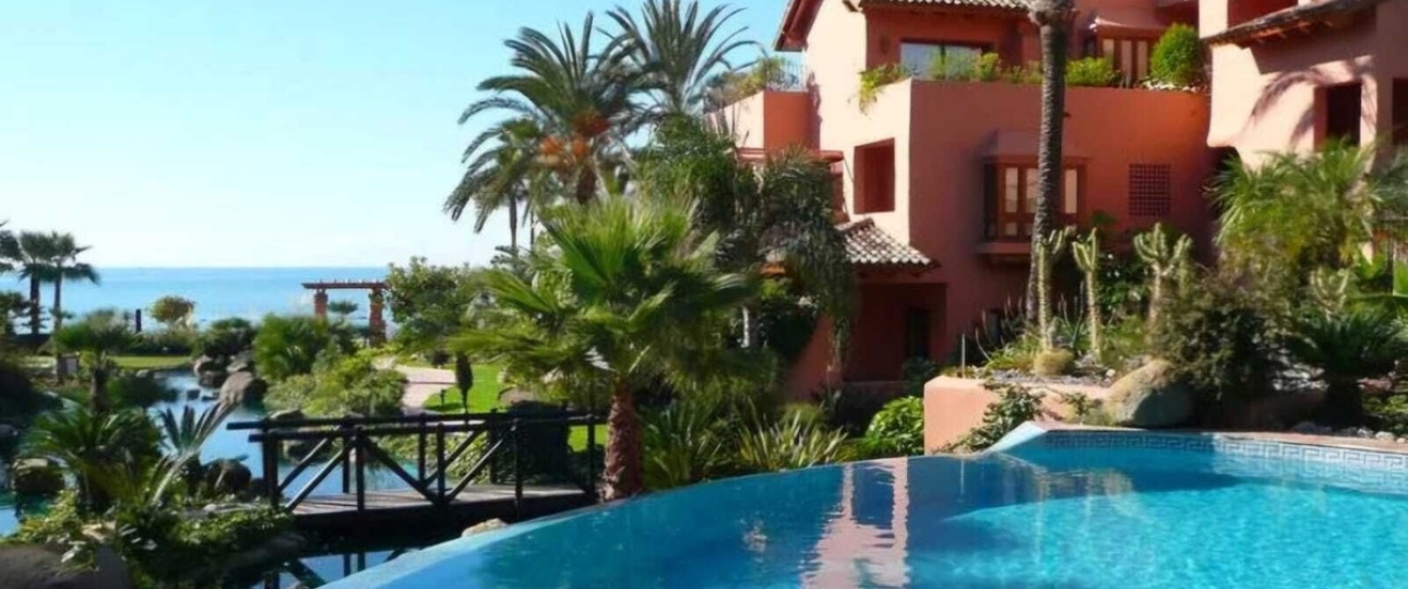 Resale - apartment - Estepona - Estepona Centro