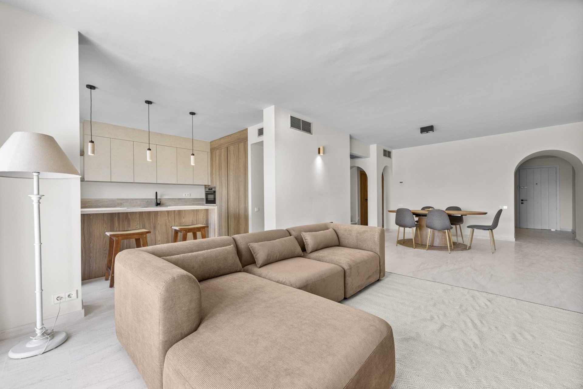 Resale - apartment - Estepona - Estepona Centro