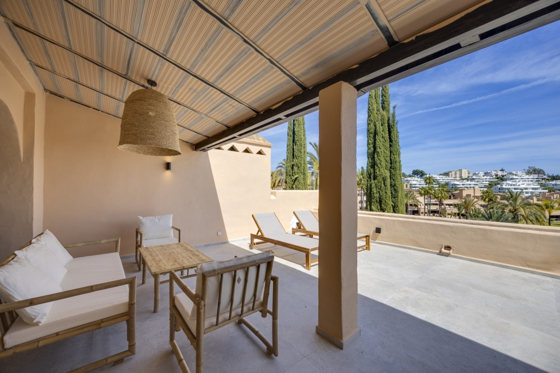 Resale - apartment - Estepona - Estepona Centro