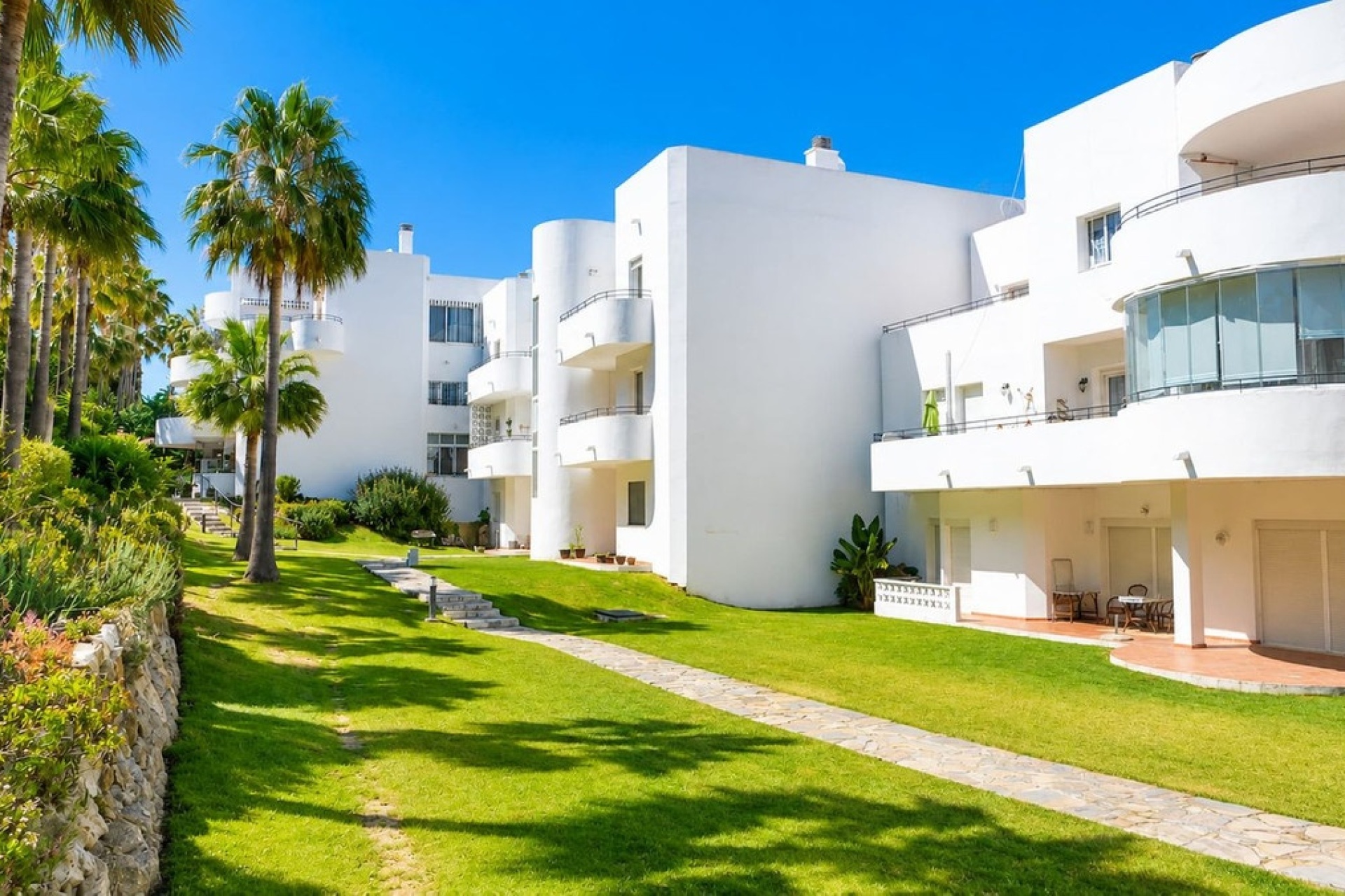 Resale - apartment - Estepona - Estepona Centro
