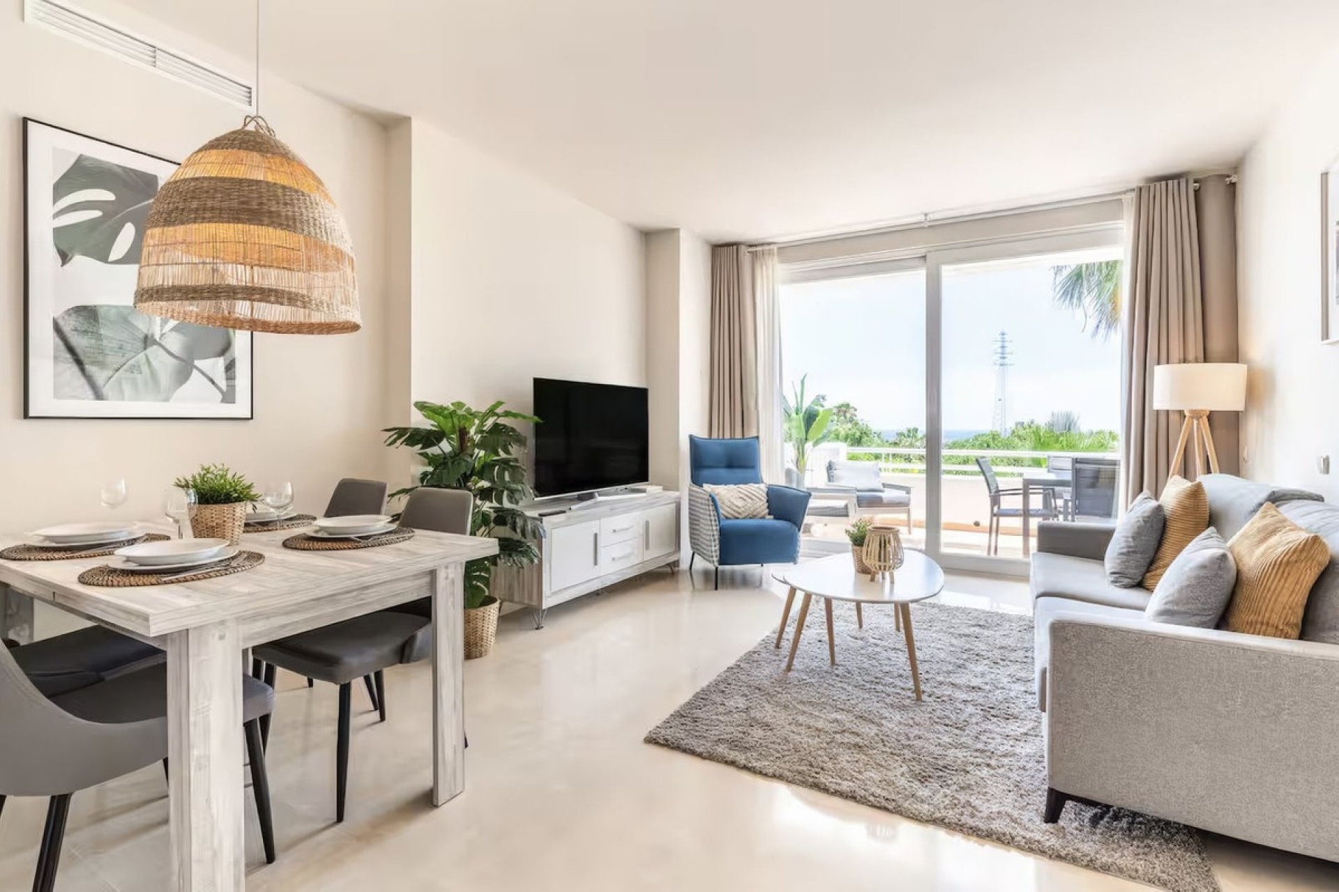 Resale - apartment - Estepona - Estepona Centro