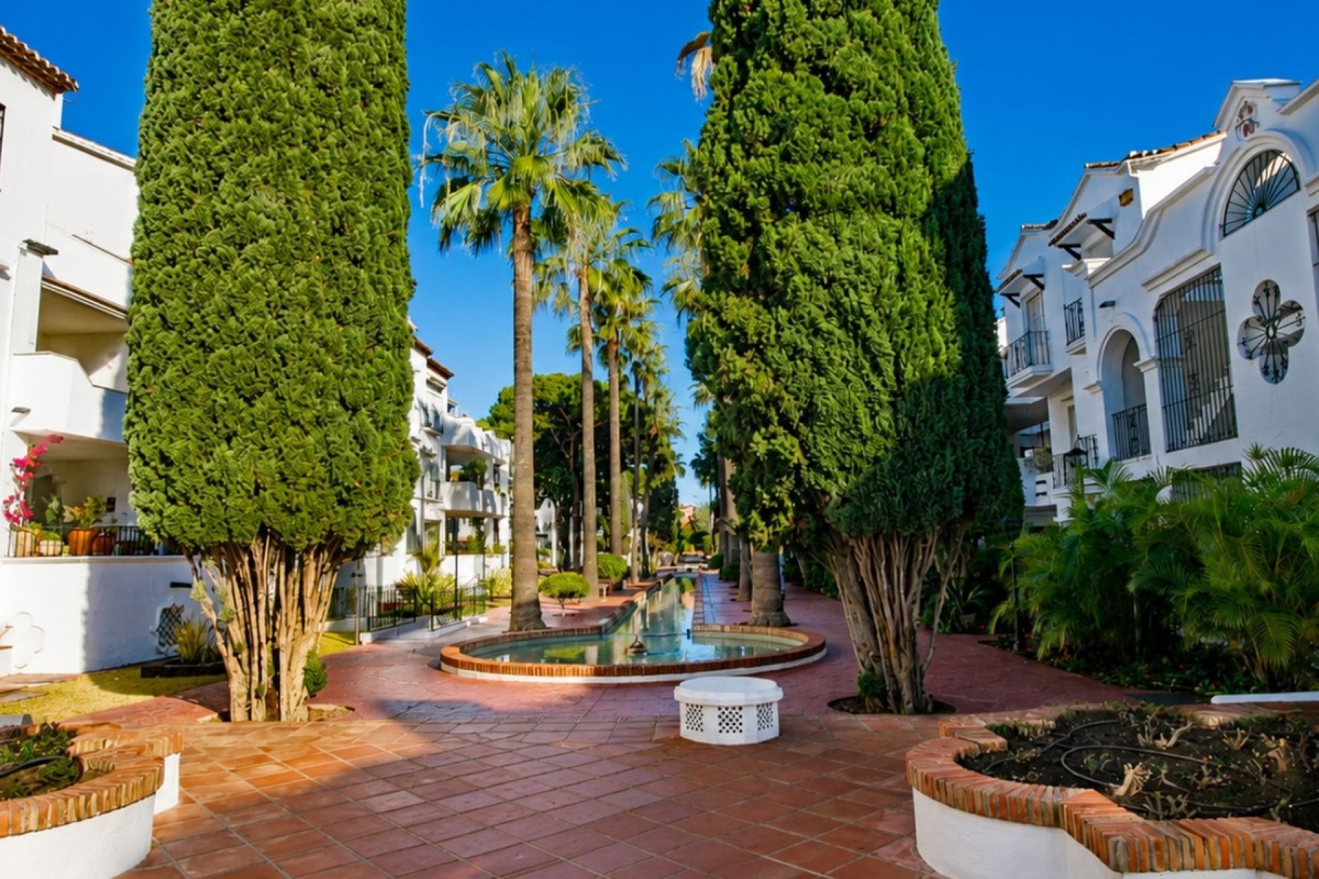 Resale - apartment - Estepona - Estepona Centro