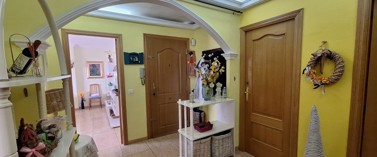 Resale - apartment - Estepona - Estepona Centro