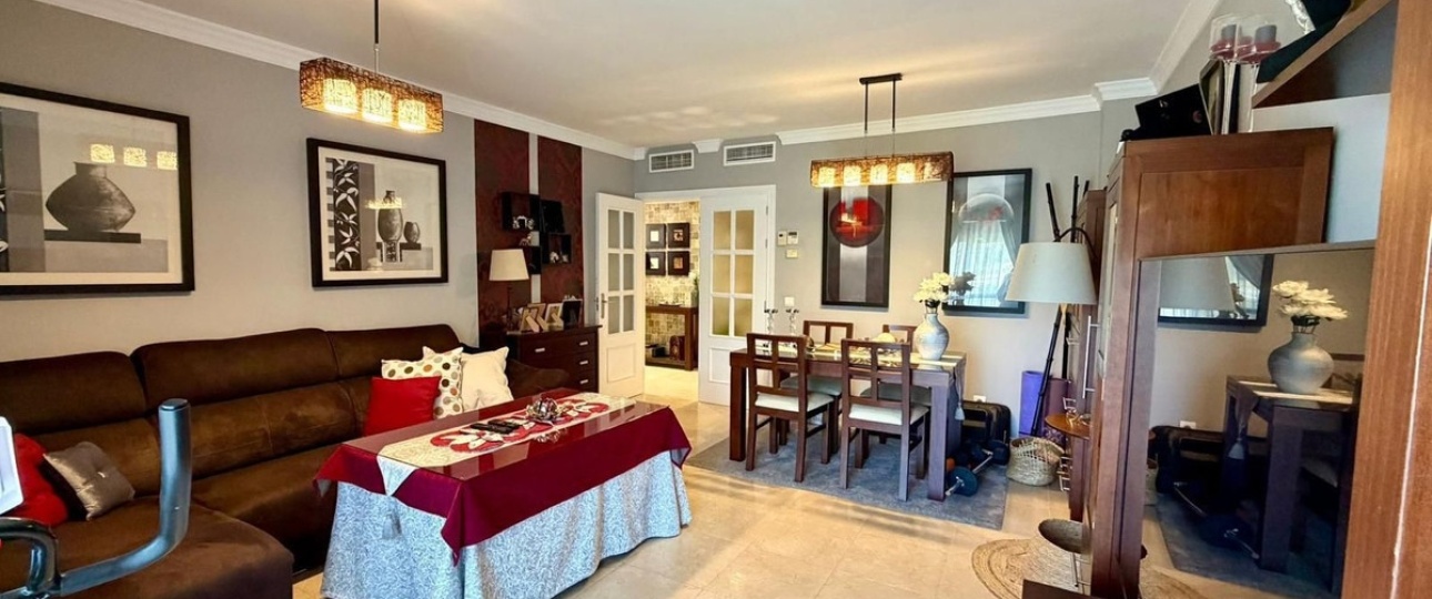 Resale - apartment - Estepona - Estepona Centro
