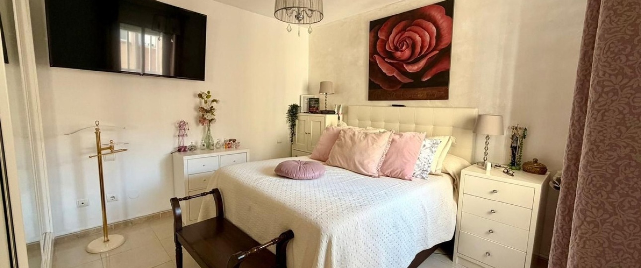 Resale - apartment - Estepona - Estepona Centro