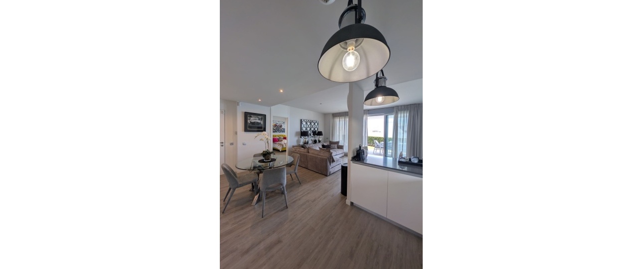 Resale - apartment - Estepona - Estepona Centro
