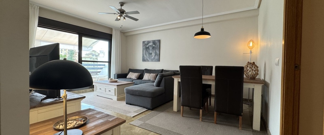 Resale - apartment - Estepona - Estepona Centro
