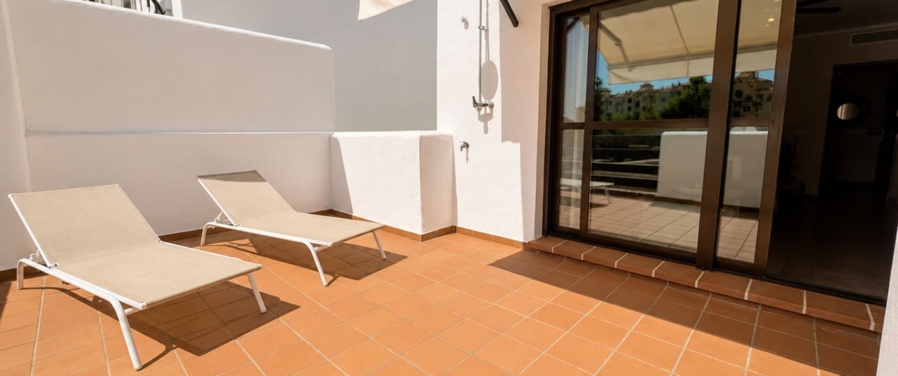 Resale - apartment - Estepona - Estepona Centro