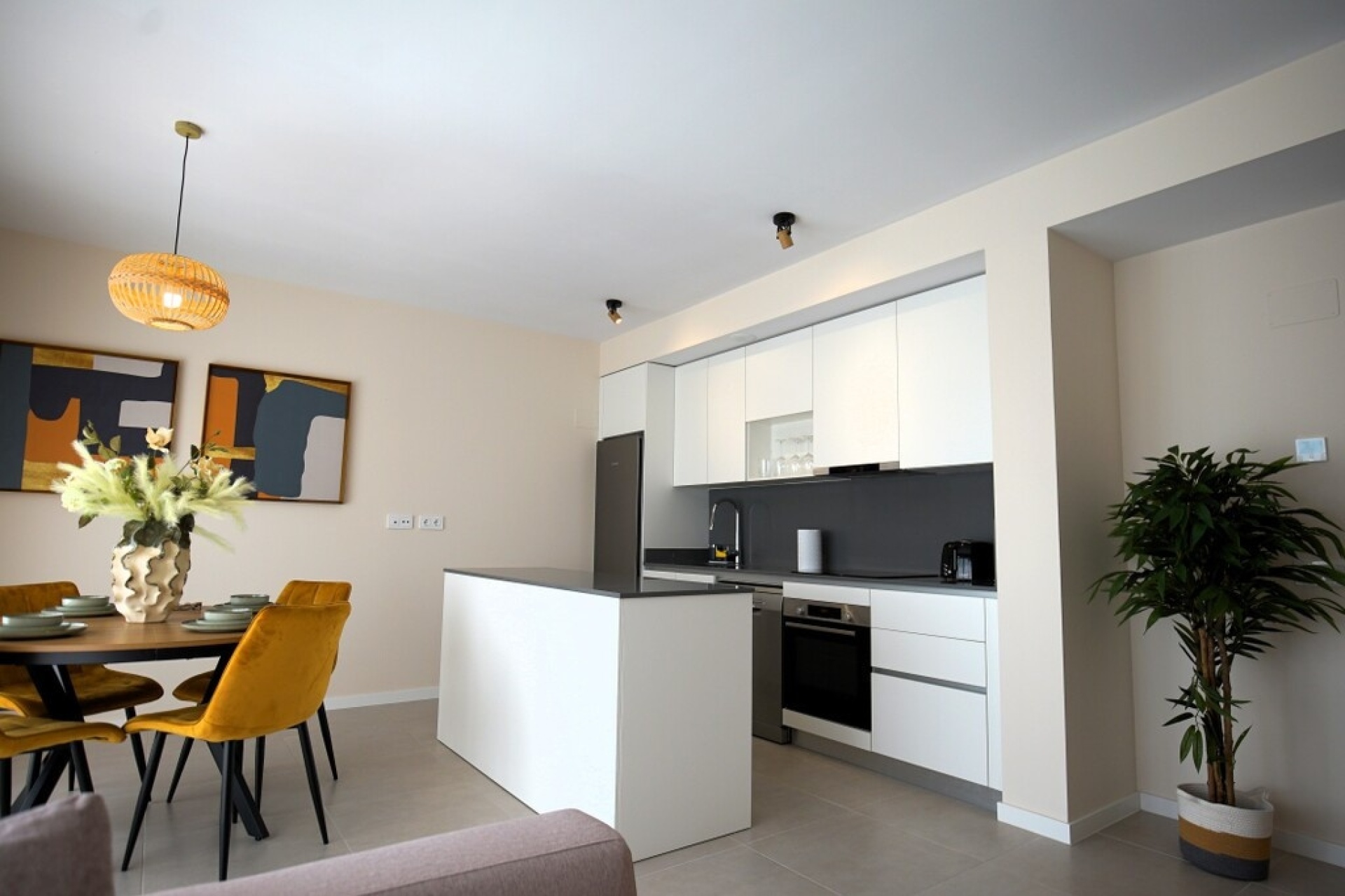 Resale - apartment - Estepona - Estepona Centro
