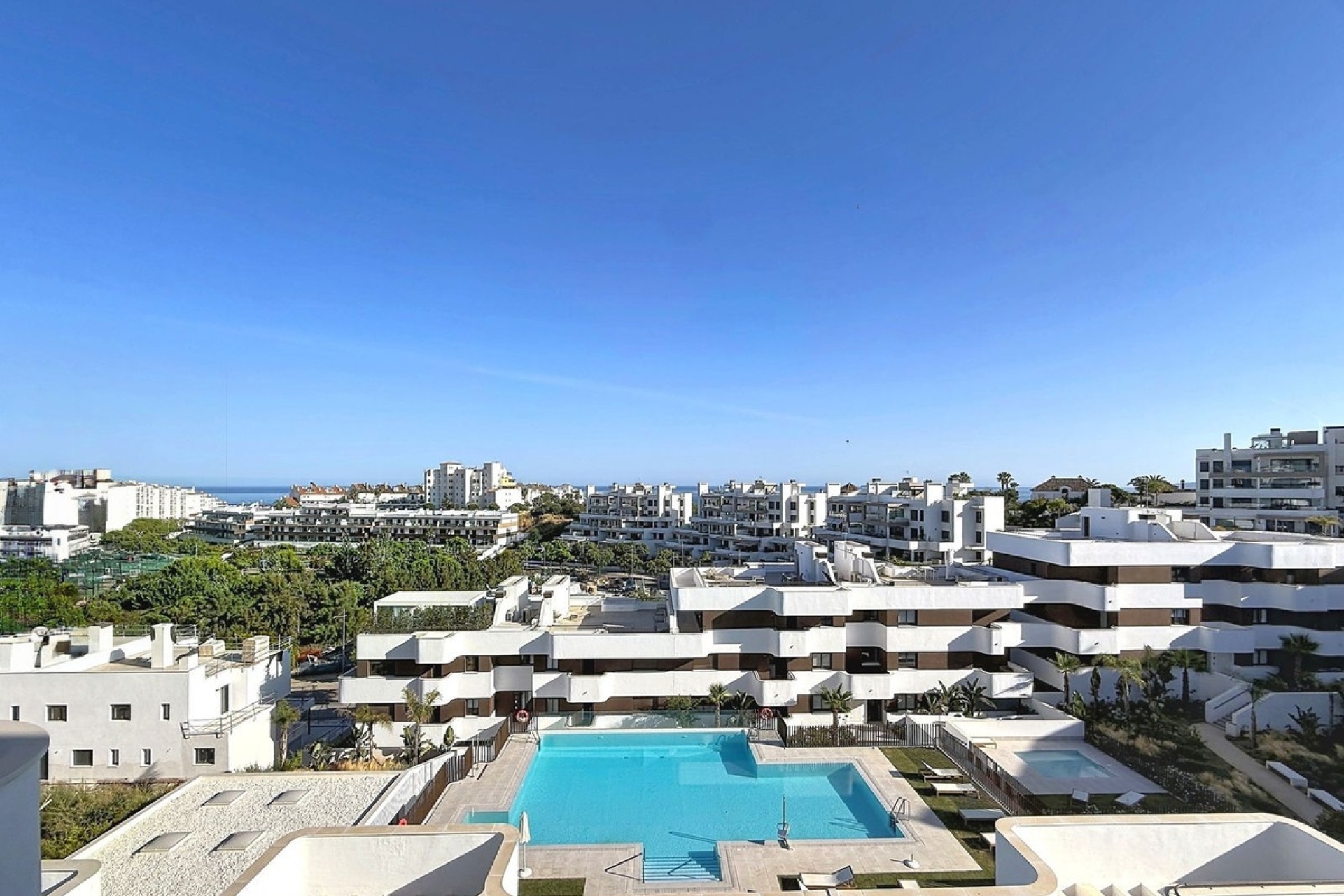 Resale - apartment - Estepona - Estepona Centro