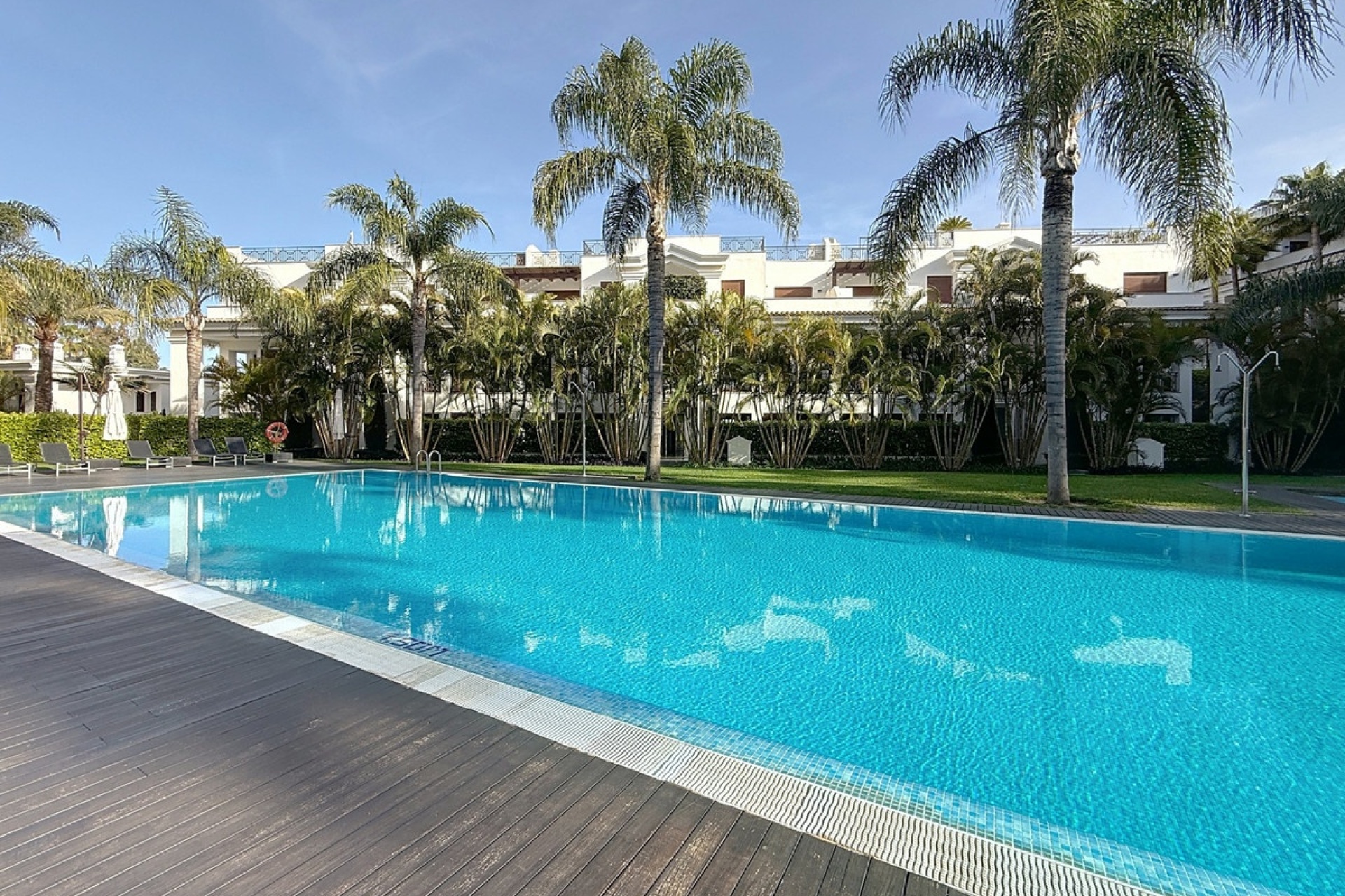 Resale - apartment - Estepona - Estepona Centro
