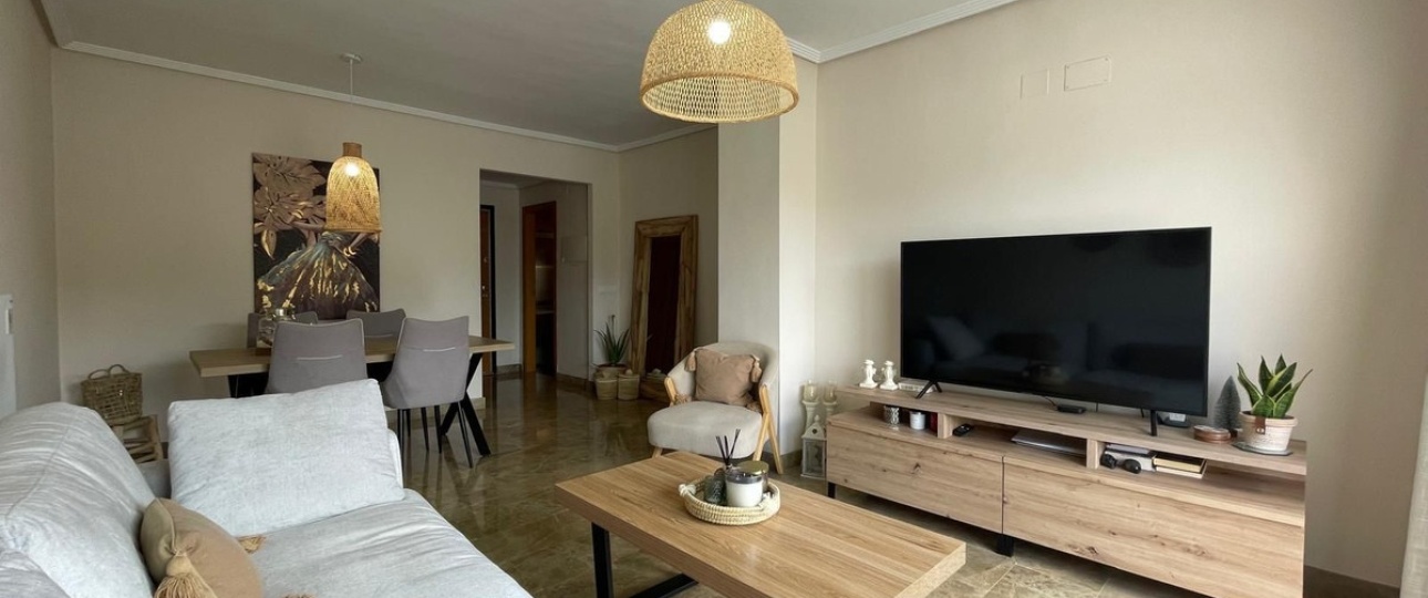 Resale - apartment - Estepona - Estepona Centro