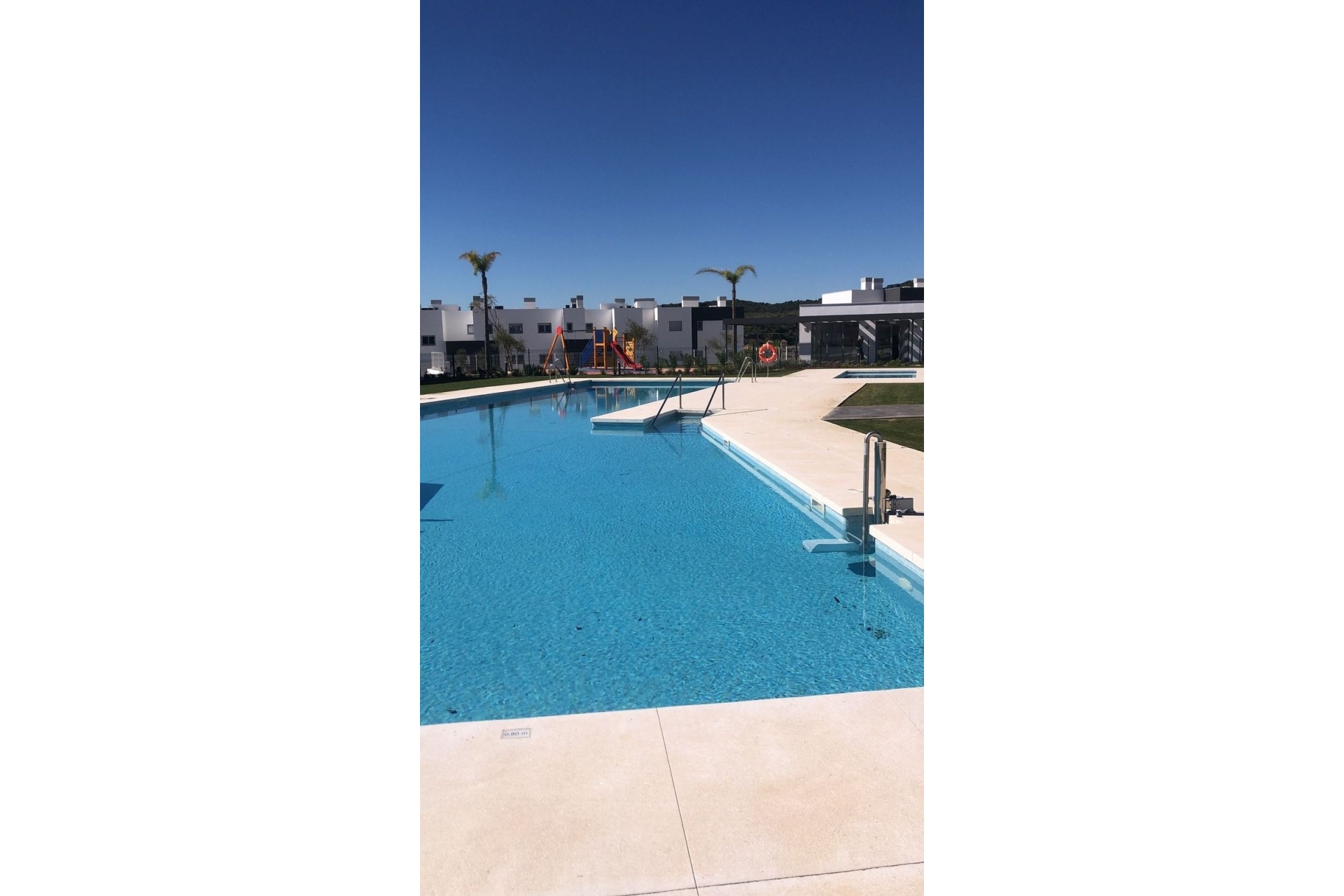 Resale - apartment - Estepona - Estepona Centro