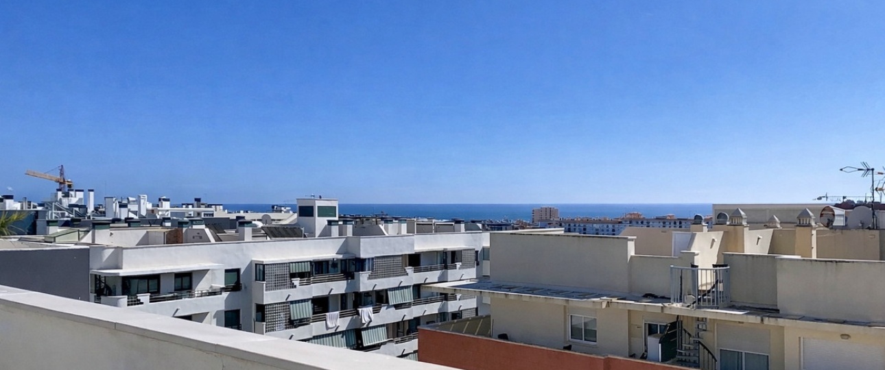 Resale - apartment - Estepona - Estepona Centro