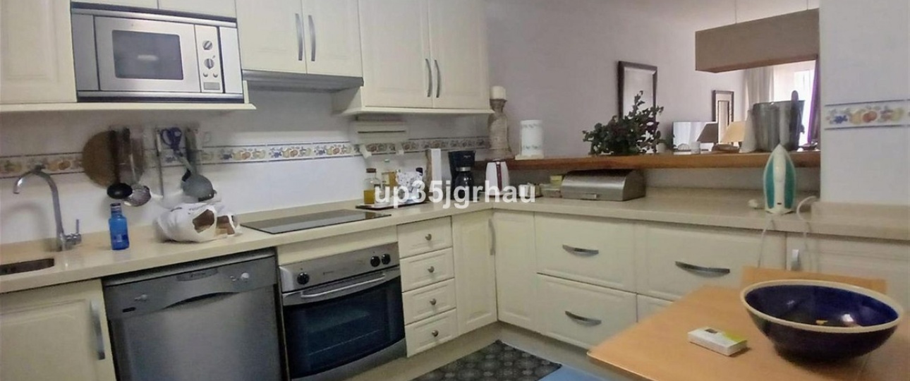 Resale - apartment - Estepona - Estepona Centro