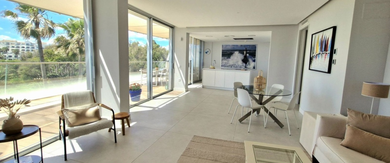 Resale - apartment - Estepona - Estepona Centro