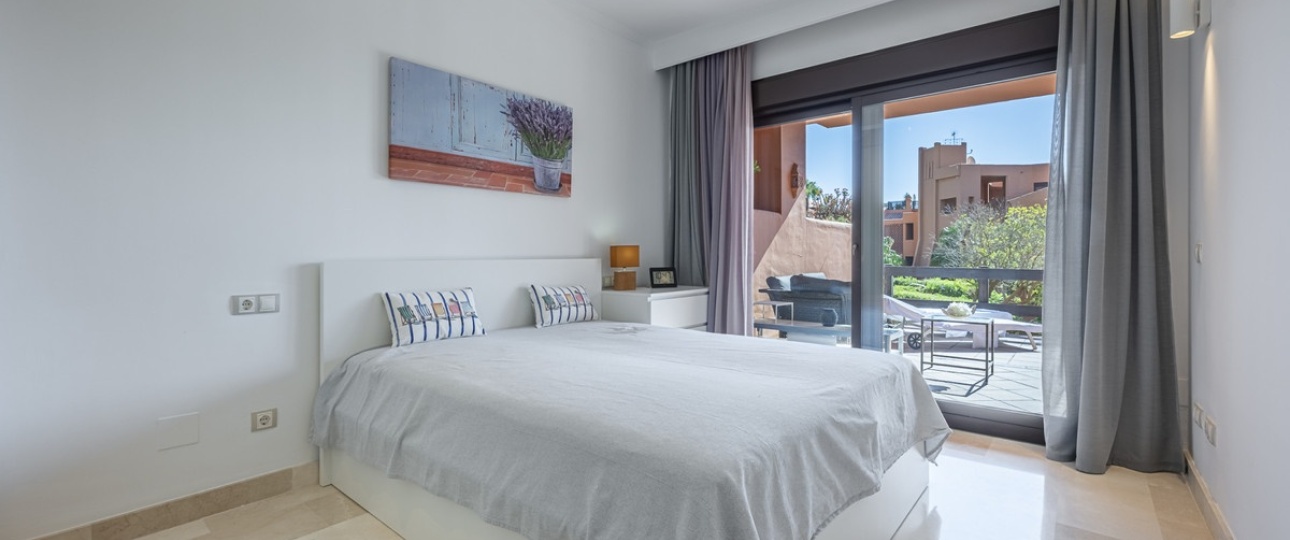 Resale - apartment - Estepona - Estepona Centro