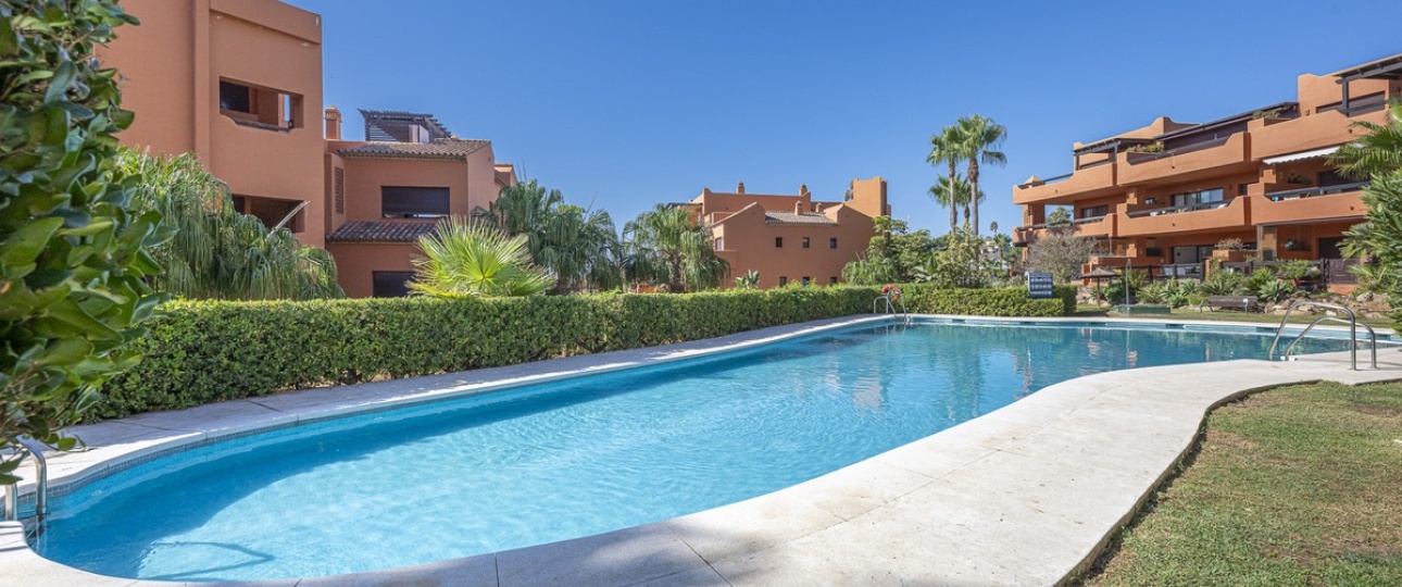 Resale - apartment - Estepona - Estepona Centro