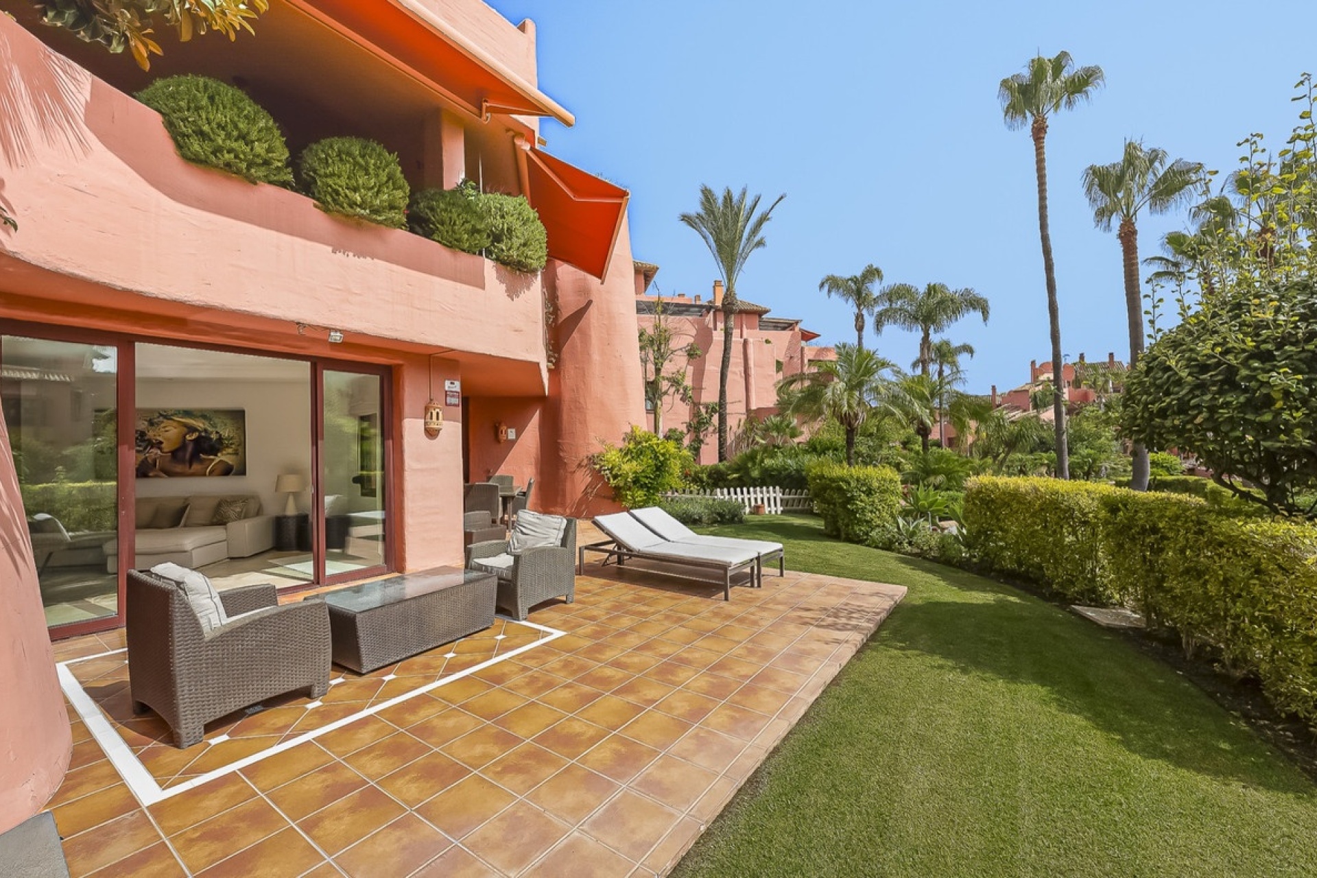 Resale - apartment - Estepona - Estepona Centro
