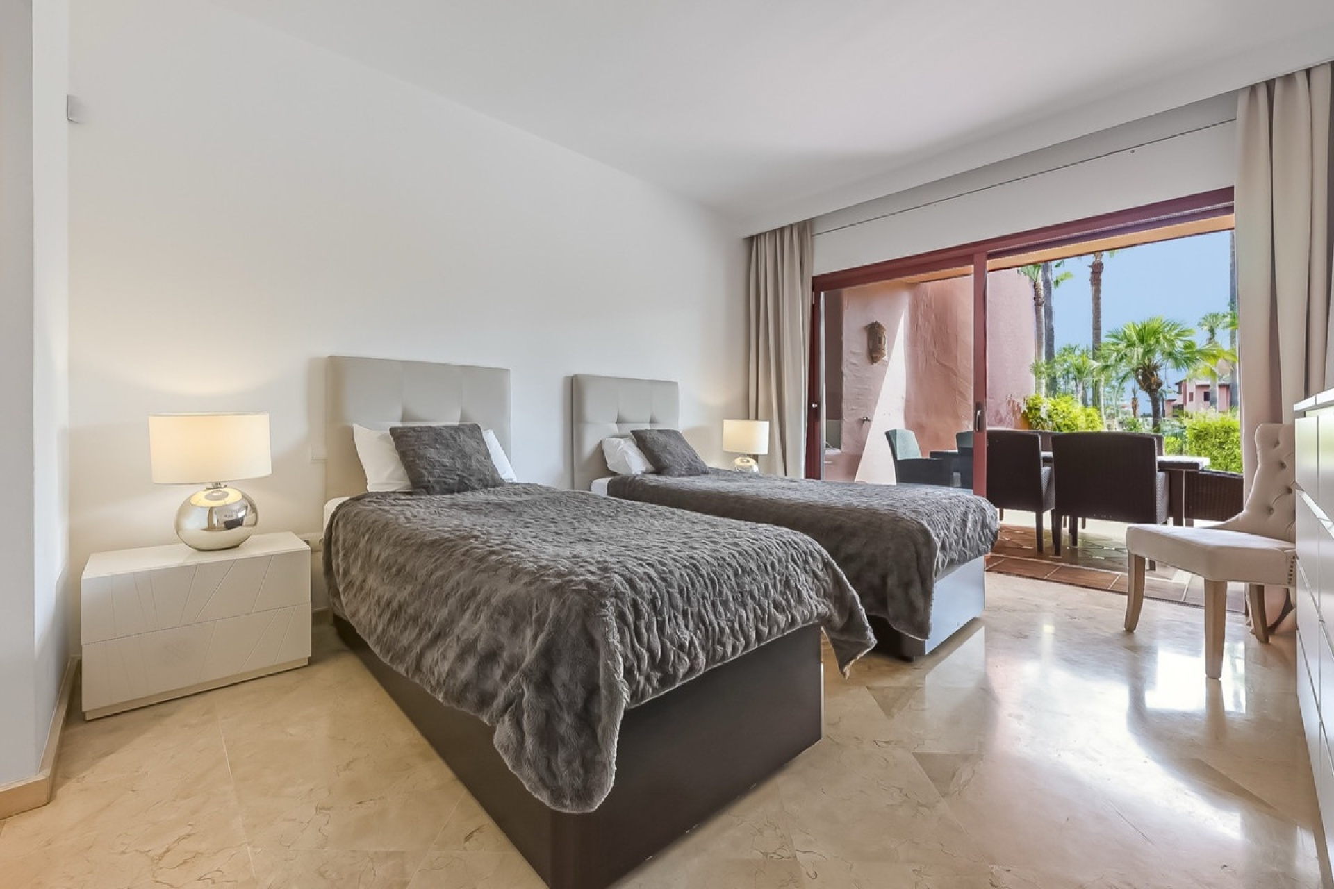 Resale - apartment - Estepona - Estepona Centro