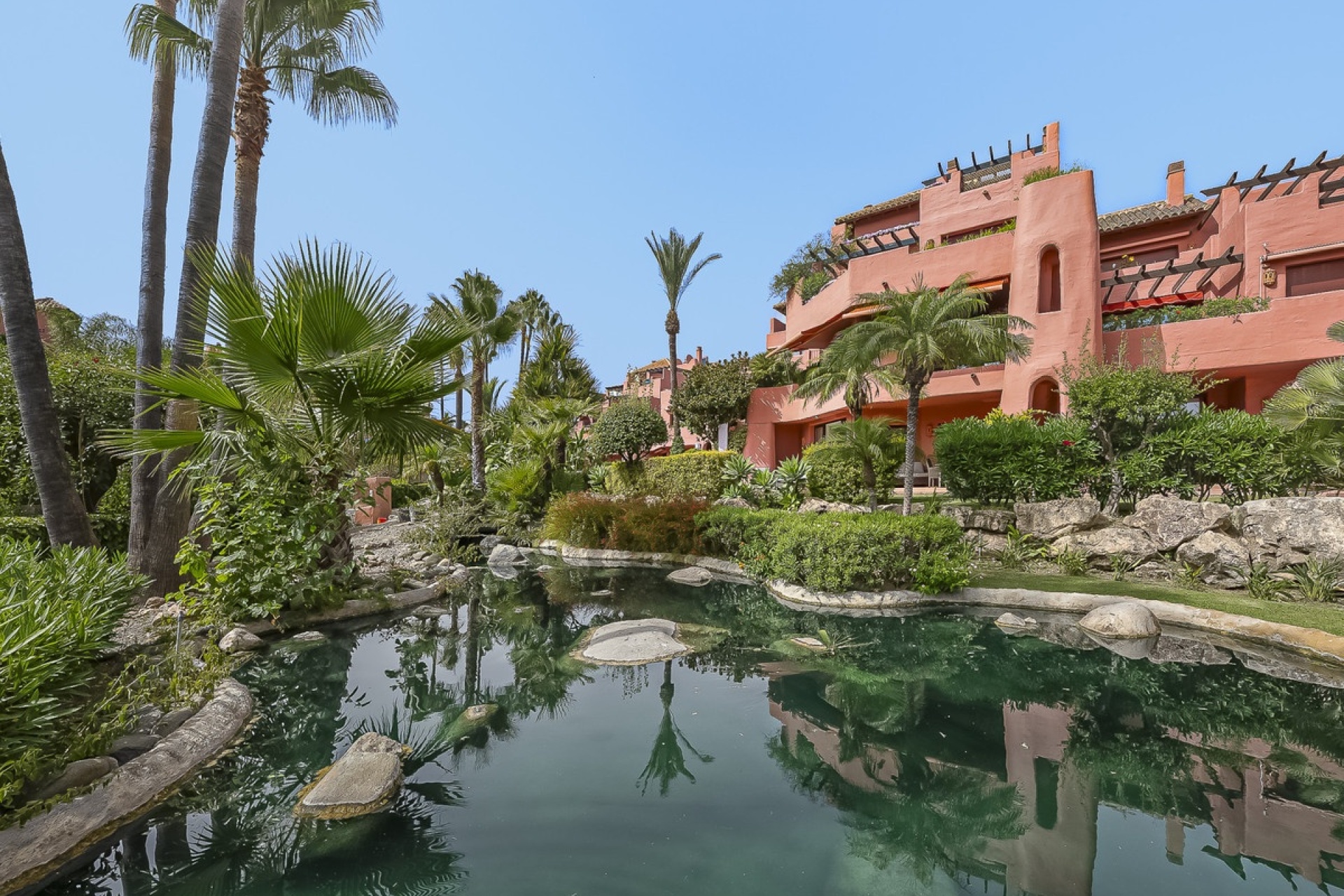 Resale - apartment - Estepona - Estepona Centro