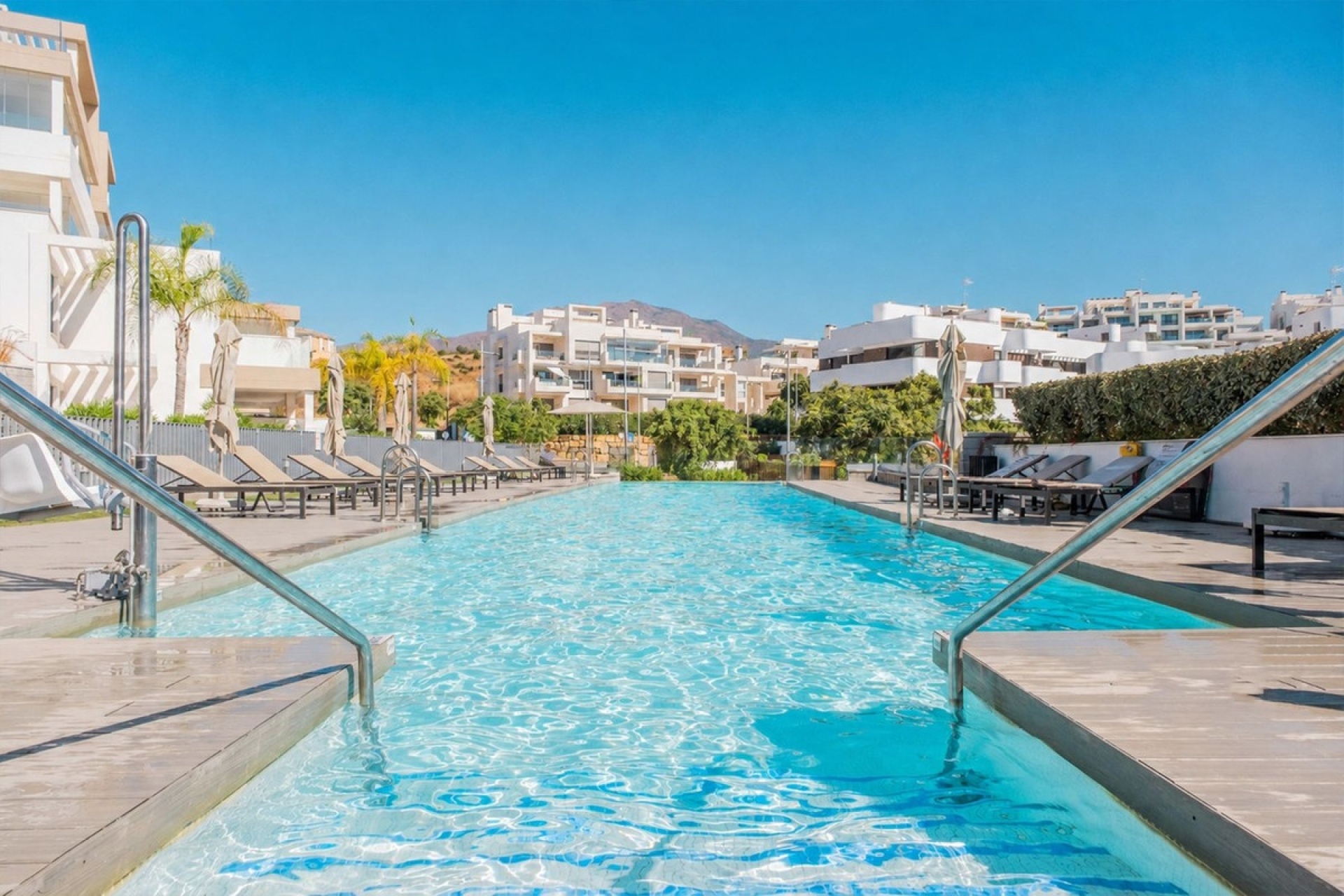Resale - apartment - Estepona - Estepona Centro