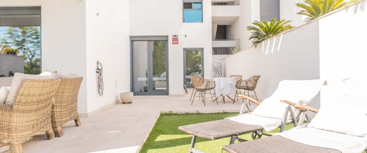 Resale - apartment - Estepona - Estepona Centro