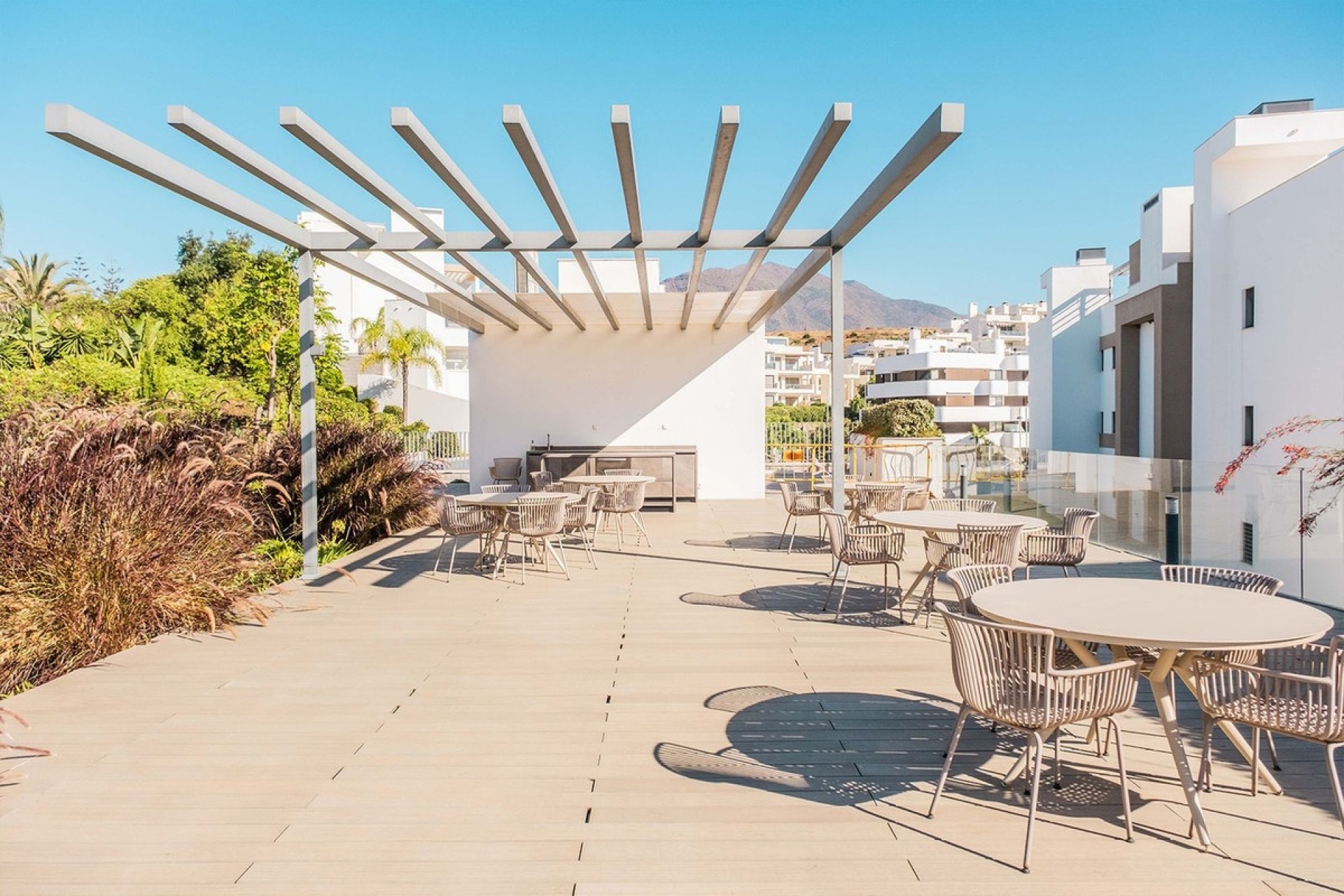 Resale - apartment - Estepona - Estepona Centro