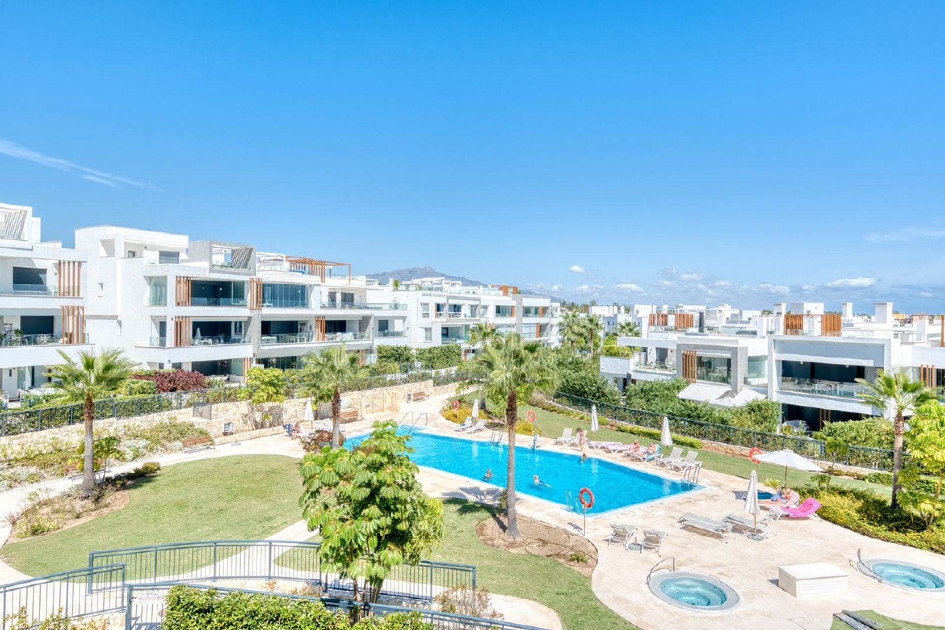 Resale - apartment - Estepona - Estepona Centro