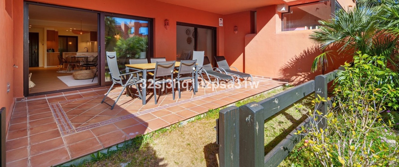 Resale - apartment - Estepona - Estepona Centro