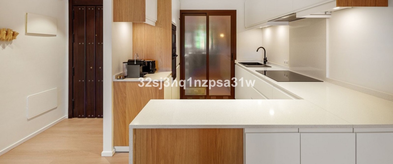 Resale - apartment - Estepona - Estepona Centro