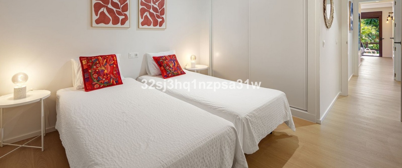 Resale - apartment - Estepona - Estepona Centro