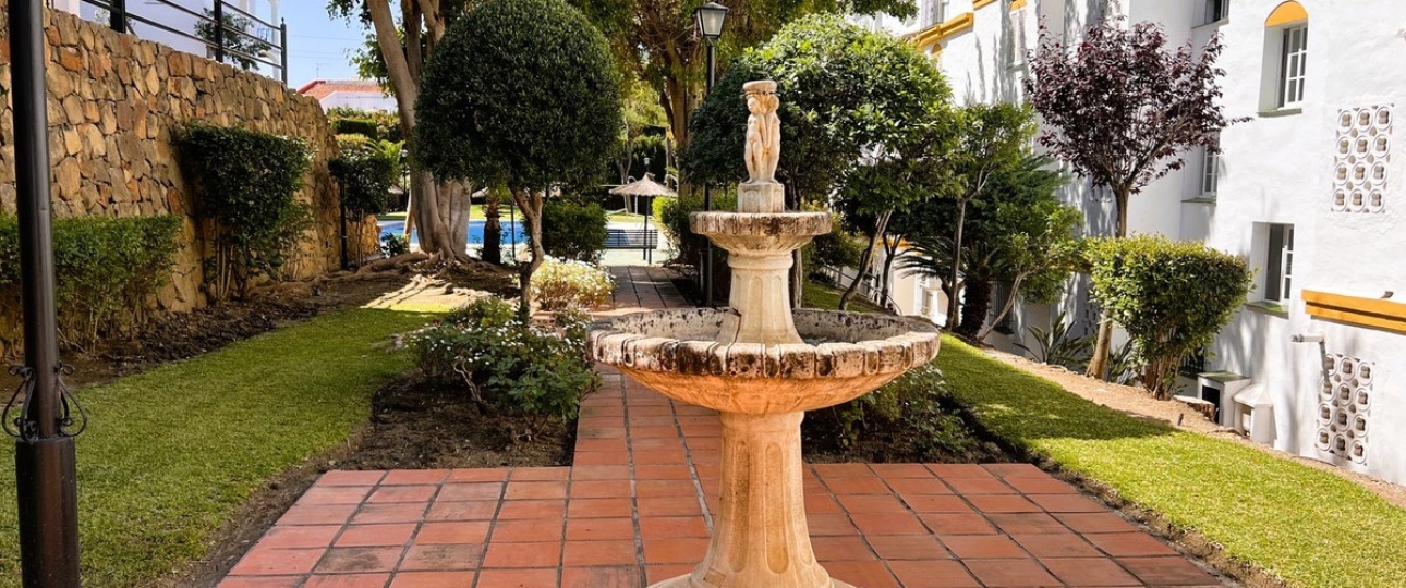 Resale - apartment - Estepona - Estepona Centro