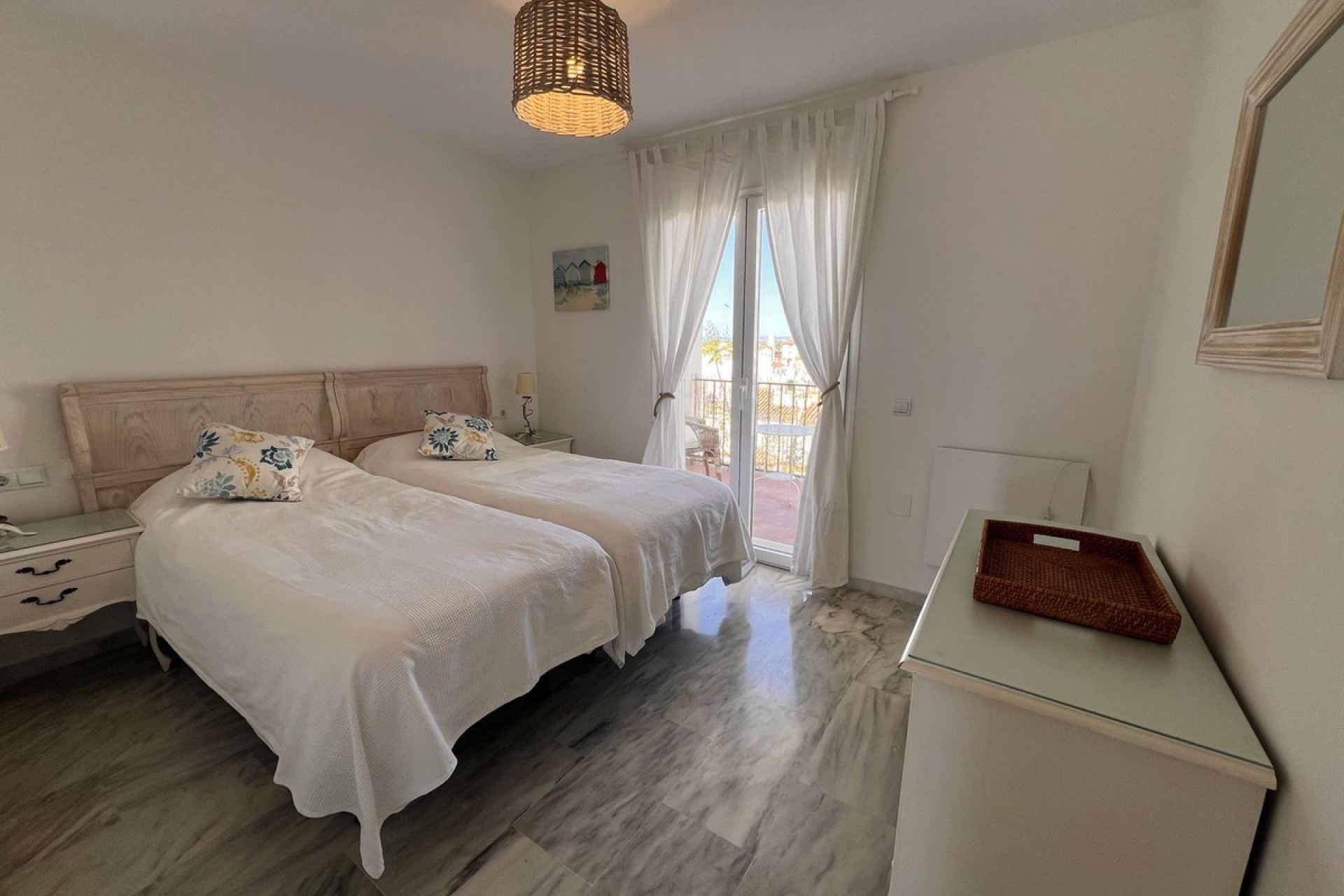 Resale - apartment - Estepona - Estepona Centro