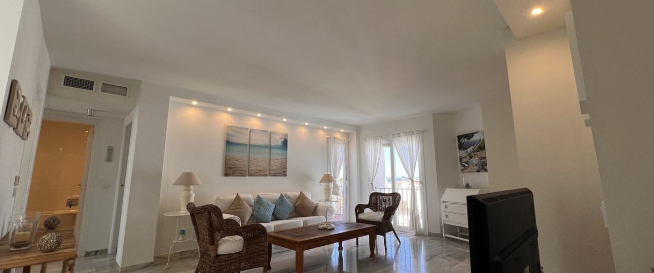 Resale - apartment - Estepona - Estepona Centro
