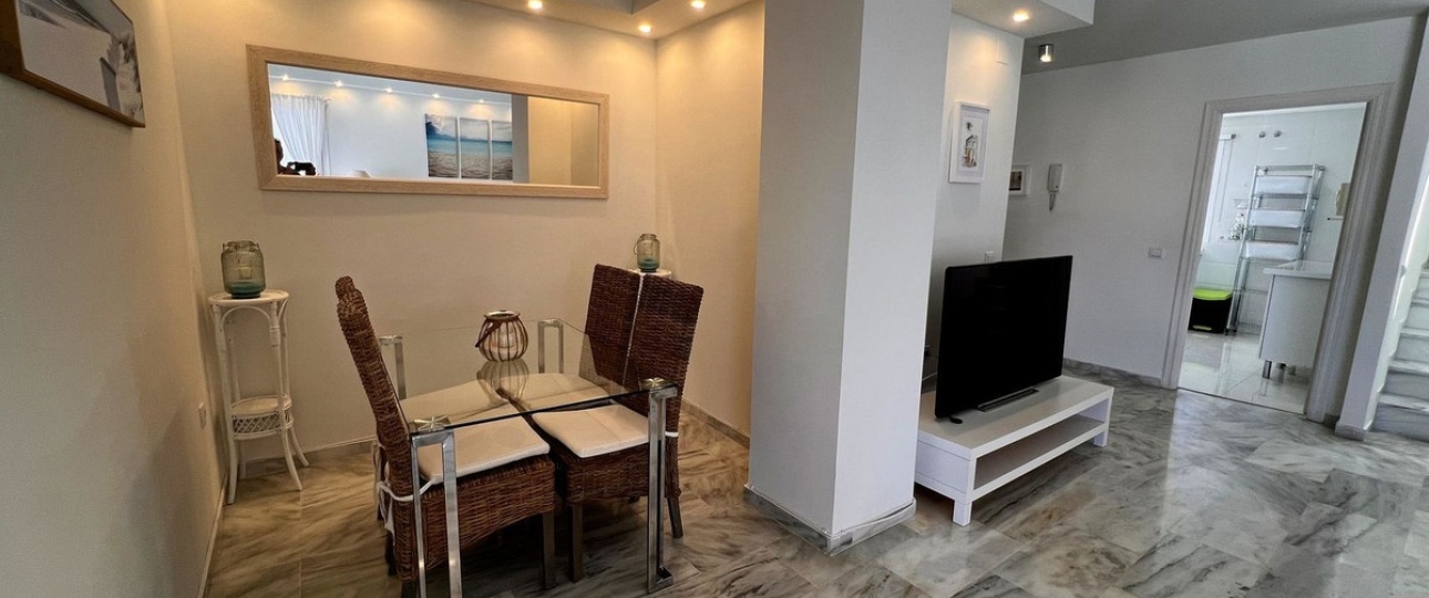 Resale - apartment - Estepona - Estepona Centro