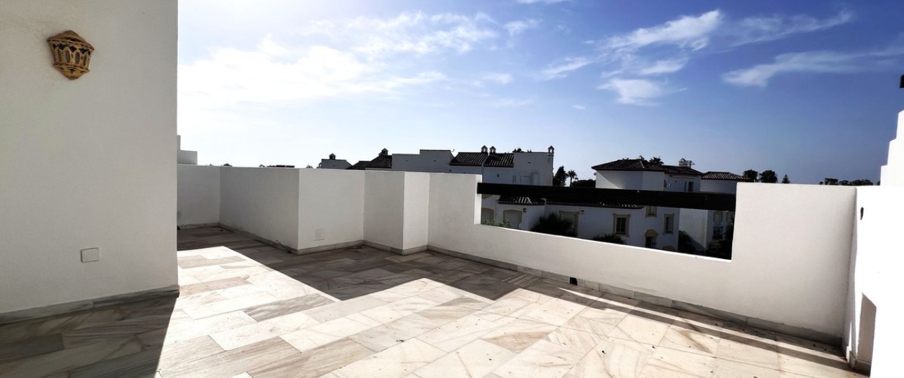 Resale - apartment - Estepona - Estepona Centro