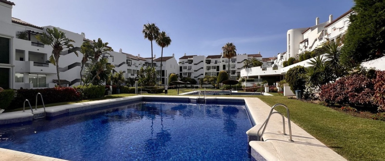 Resale - apartment - Estepona - Estepona Centro