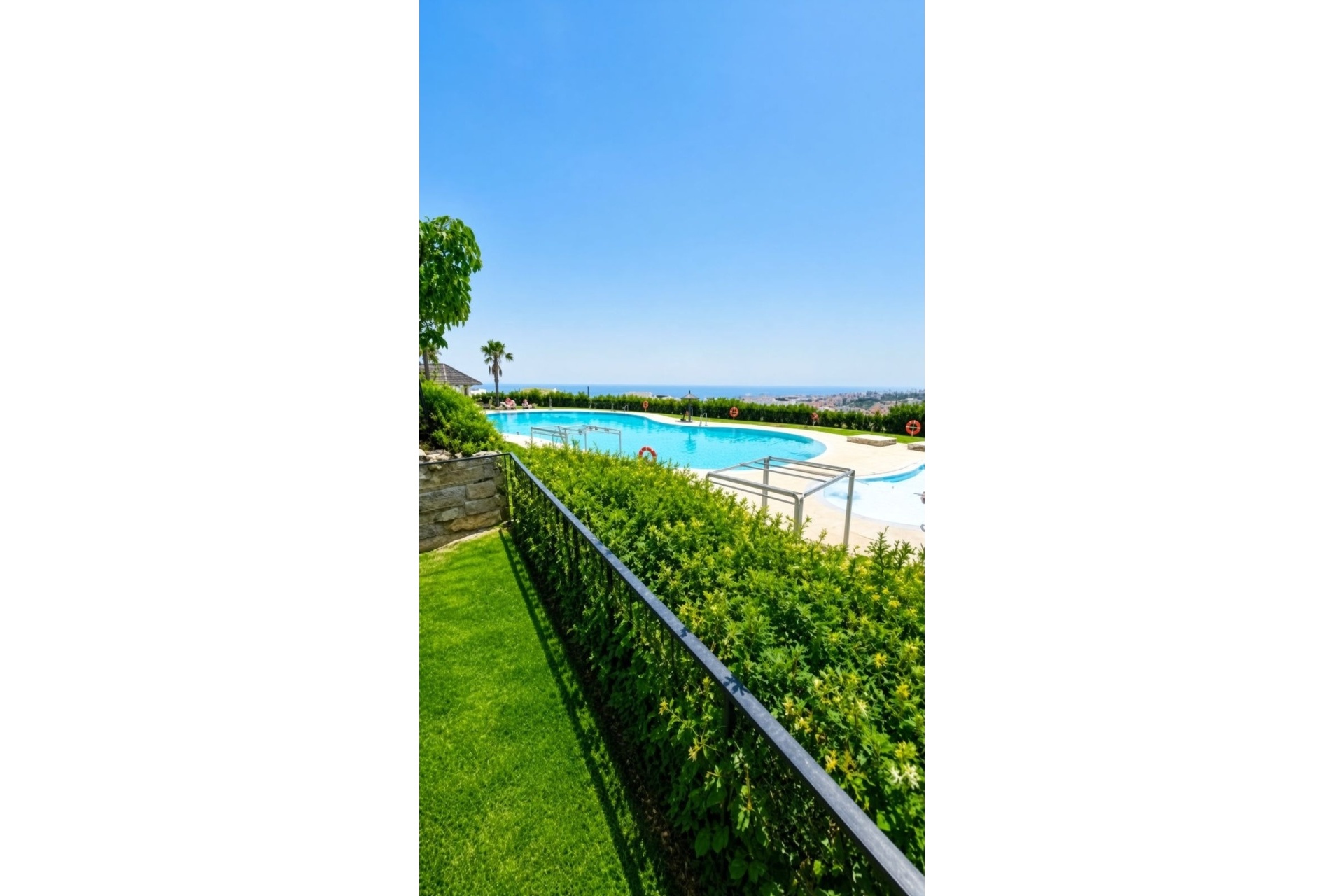 Resale - apartment - Estepona - Estepona Centro