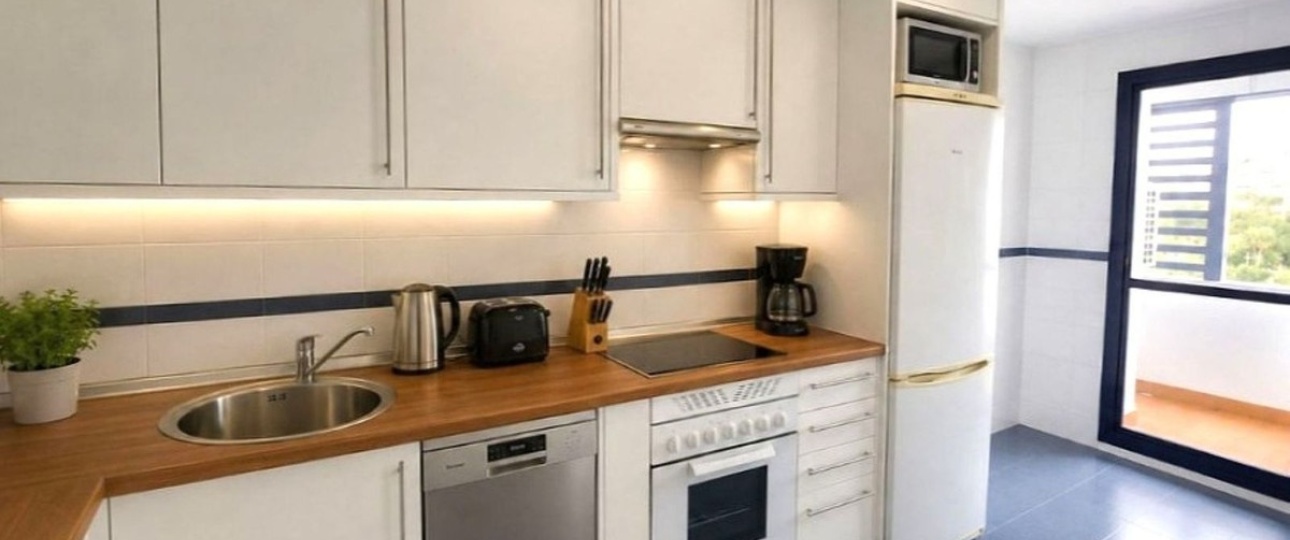 Resale - apartment - Estepona - Estepona Centro