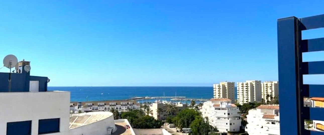 Resale - apartment - Estepona - Estepona Centro